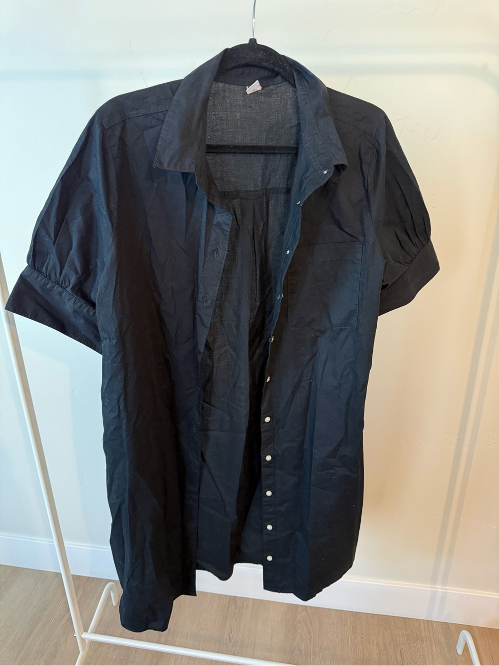 Old Navy Black Short-Sleeve Shirt Dress